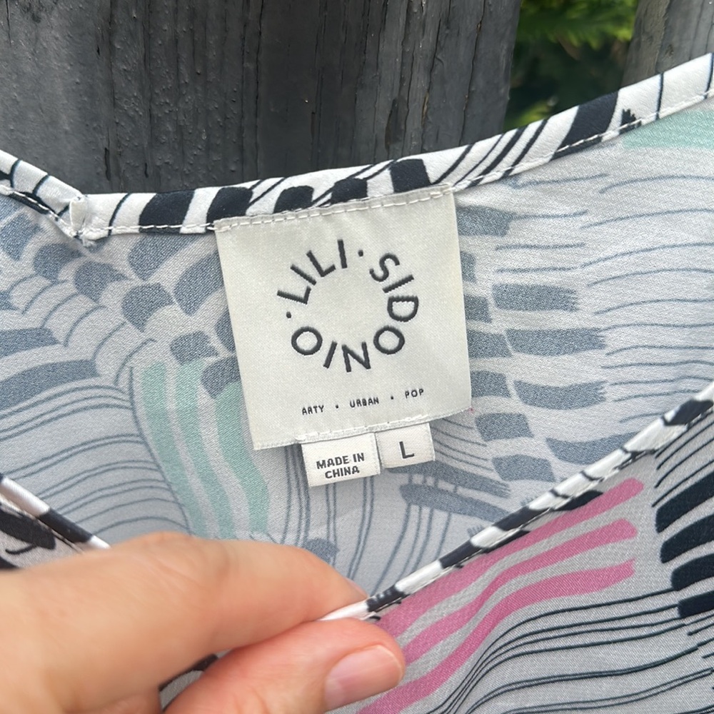 Lily Sidonio Tank Top - Picture 4 of 10